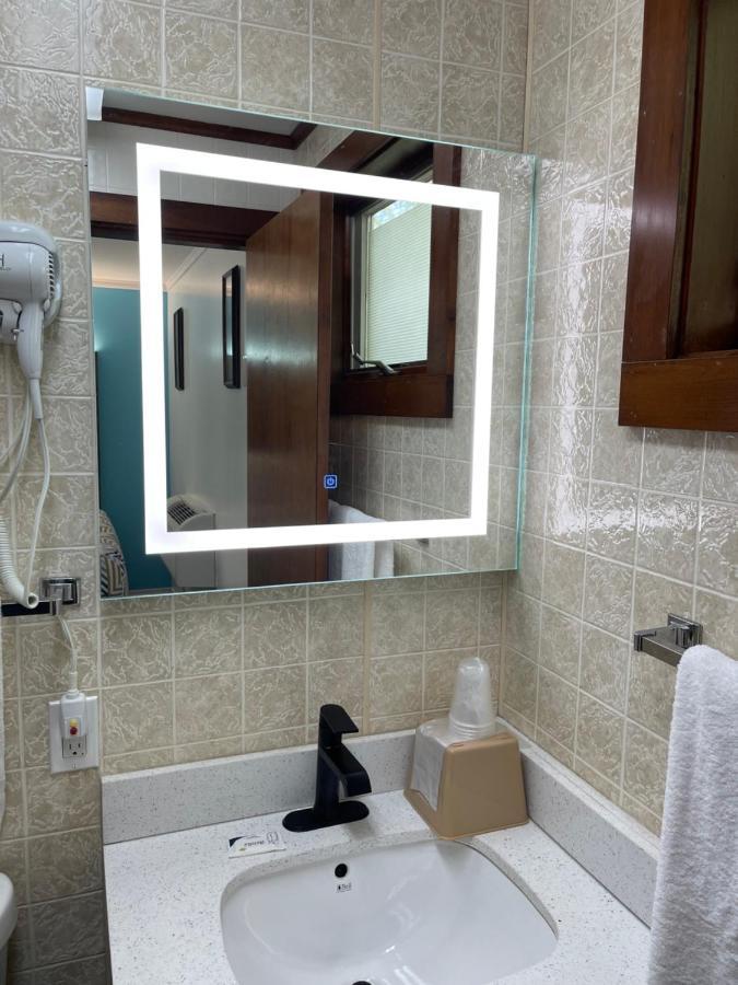Belmont Motel Skowhegan Bagian luar foto