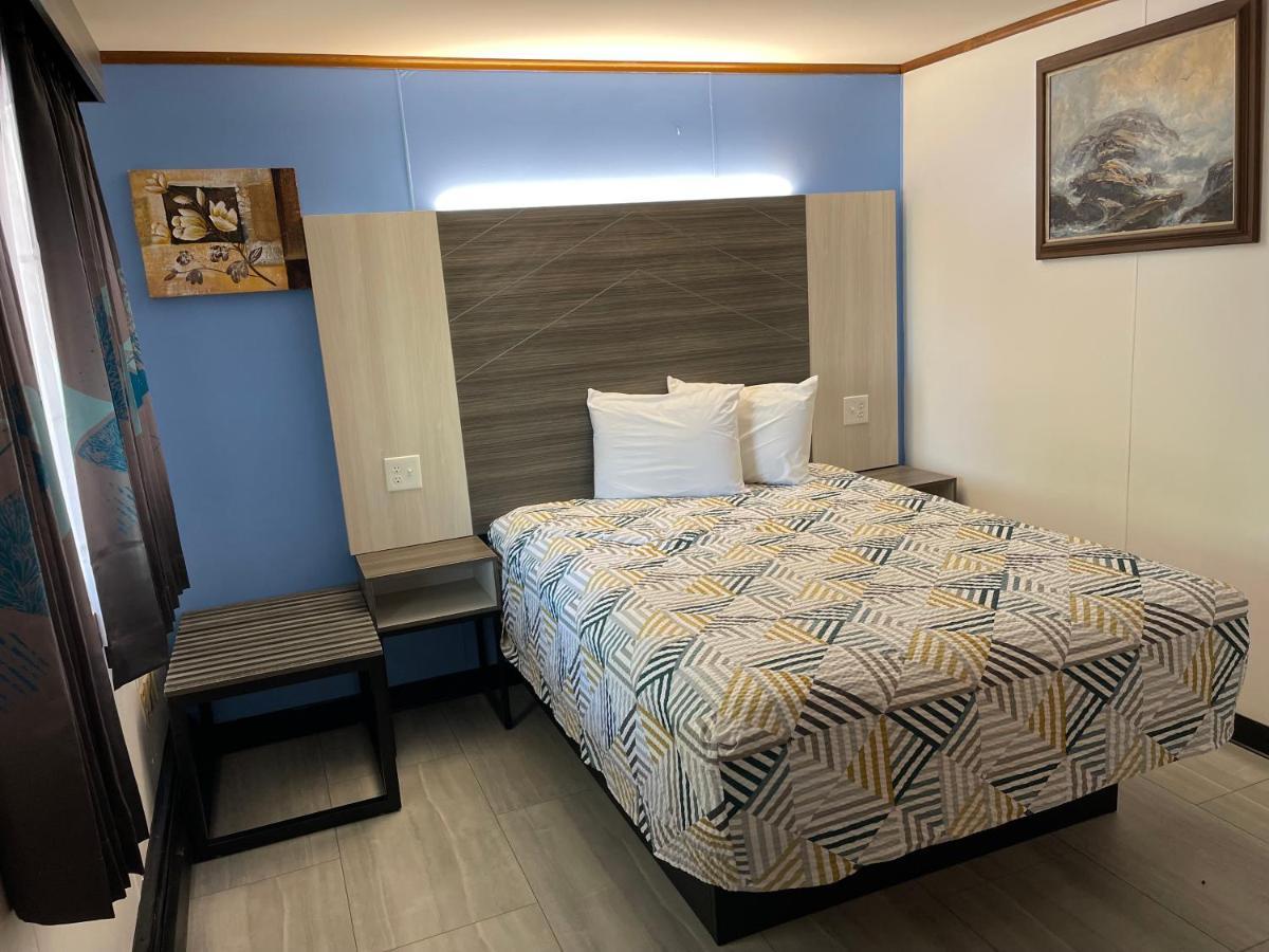 Belmont Motel Skowhegan Bagian luar foto