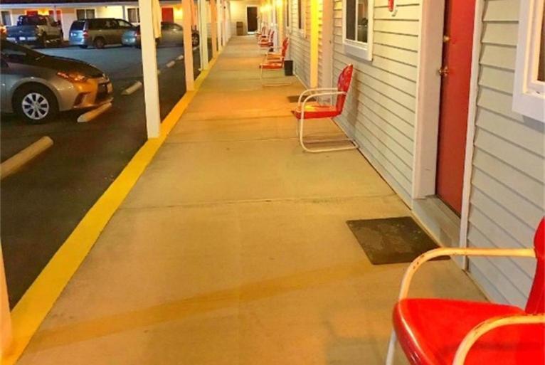 Belmont Motel Skowhegan Bagian luar foto